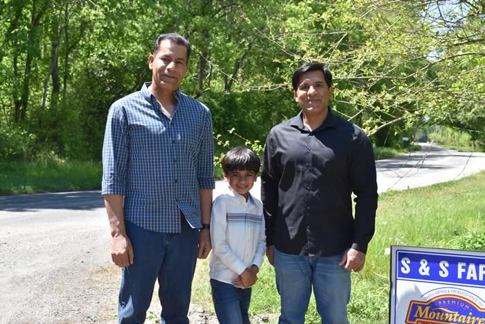 Shahid Iqbal & Mian Waqas - S&S Farm, Harrington, Del. | Mountaire Farms
